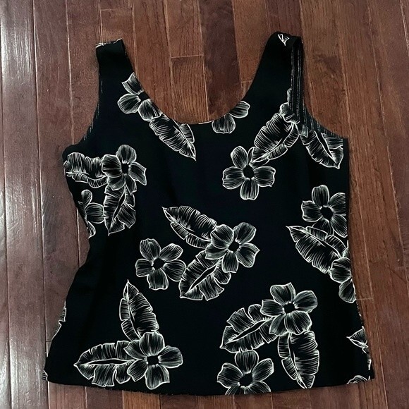 Black tropical print top size 10P - Picture 1 of 3